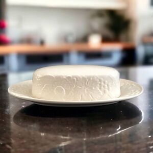 Mikasa English Countryside White Stoneware 1/4lb Butter Indent Dish with Cover
